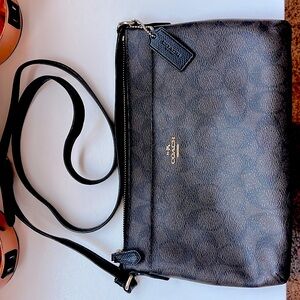 Coach Crossbody Purse. Lightly used.